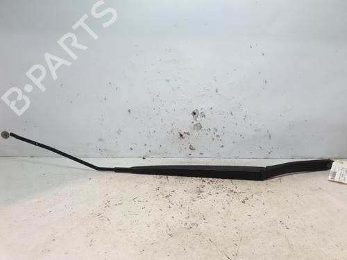 Used Front windshield wiper arm RENAULT CLIO IV (BH_) 1.5 dCi 75 (75 hp) 21973684