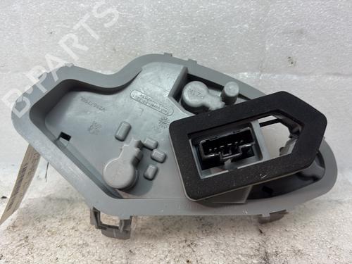 Used Lamp holder Lamp holder PEUGEOT 508 I (8D_) 1.6 HDi (112 hp) 33200972 33200972