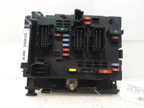 Used Fuse box PEUGEOT 206 Hatchback (2A/C) 1.4 HDi eco 70 (68 hp) 27539835