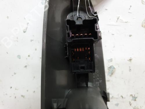 Left rear window switch NISSAN JUKE (F15) 1.6 | BP20381808I29 