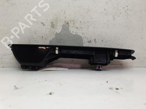 Used Right front window switch Right front window switch RENAULT GRAND SCÉNIC III (JZ0/1_) 1.5 dCi (JZ09, JZ0D, JZ10, JZ14, JZ1G, JZ29, JZ2C) (110 hp) 20384415 20384415