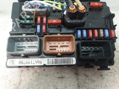 Fuse box RENAULT MEGANE III Coupe (DZ0/1_) 1.5 dCi (DZ09, DZ0D, DZ1F, DZ1G, DZ14, DZ29) | BP30803938E1