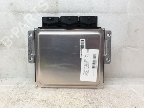 Used Control unit PEUGEOT 3008 I MPV (0U_) 2.0 HDi Hybrid4 (0URHCA) (200 hp) 30549734