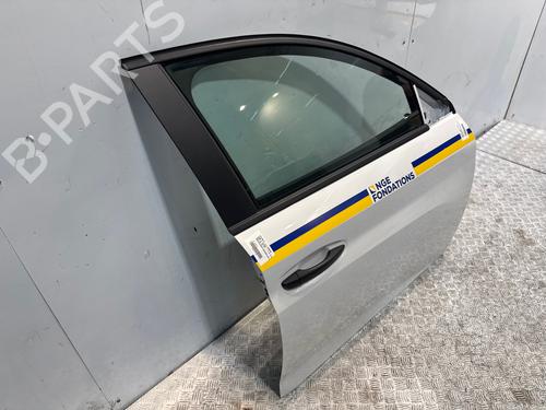Used Right front door Right front door 37635089 37635089