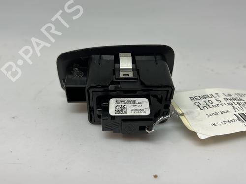 Used Right front window switch Right front window switch RENAULT CLIO V (B7_) 1.0 TCe 90 (B7MT) (91 hp) 33732715 33732715