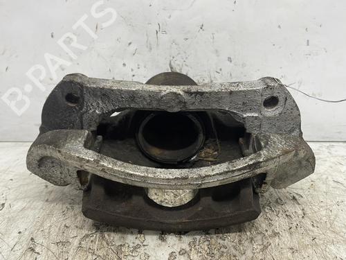 Used Right front brake caliper Right front brake caliper MERCEDES-BENZ V-CLASS (638/2) V 220 CDI (638.294) (122 hp) 20375898 20375898