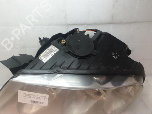 Lyskaster venstre VW TOUAREG (7LA, 7L6, 7L7) 5.0 V10 TDI | BP29415666C28 