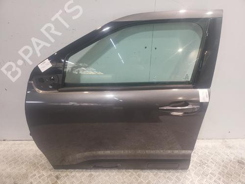Used Left front door Left front door 39240223 39240223