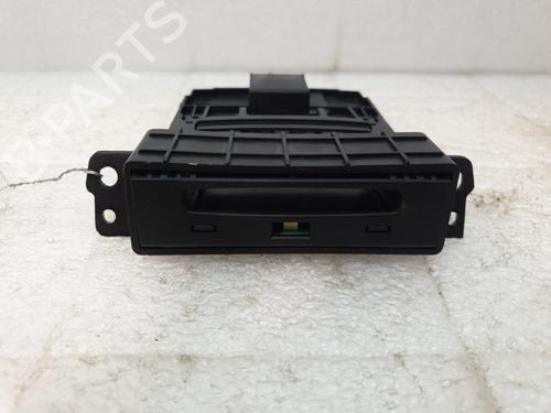 Used Card reader RENAULT KOLEOS I (HY_) 2.0 dCi 4x4 (HY0B) (173 hp) 20724070