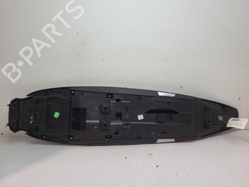 Used Interior roof light Interior roof light CITROËN DS5 2.0 HDi 200 Hybrid4 All-wheel Drive (200 hp) 20377544 20377544