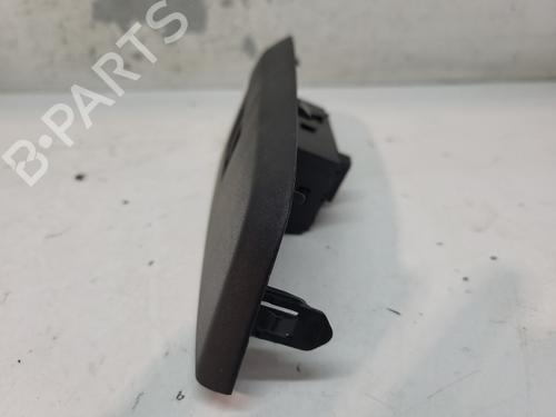 Used Right front window switch Right front window switch TOYOTA YARIS (_P21_, _PA1_, _PH1_) 1.5 Hybrid (MXPH10, MXPH11) (116 hp) 20381245 20381245
