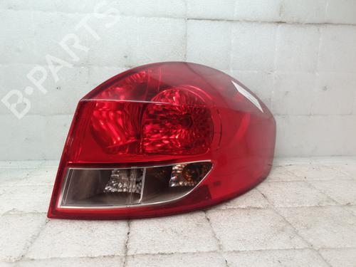 Used Right taillight RENAULT CLIO III Grandtour (KR0/1_) 1.2 16V (103 hp) 29822218