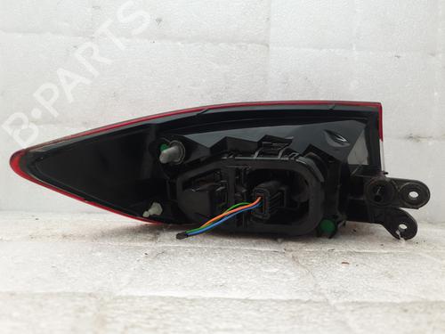 Right taillight RENAULT CLIO IV (BH_) 0.9 TCe 90 (BHNF, BHMA, BHMH, BHJK, BHJR) | BP28357714C35