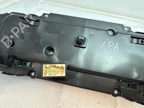 Used Instrument cluster Instrument cluster 37656713 37656713