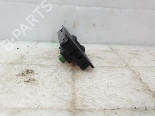 Used Right front window switch Right front window switch RENAULT CLIO IV (BH_) 1.5 dCi 75 (75 hp) 24979402 24979402