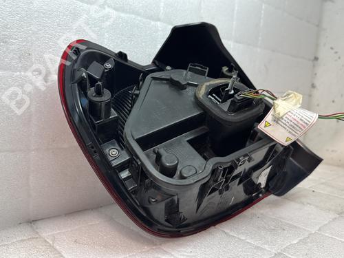Used Right taillight Right taillight CITROËN C3 III (SX) 1.2 VTi 82 (82 hp) 33610892 33610892