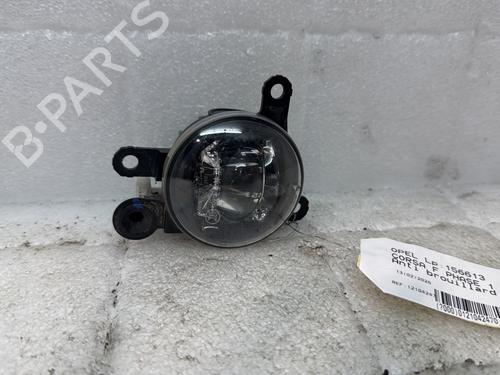 Used Left front fog light OPEL CORSA F (P2JO) 1.2 (68) (101 hp) 32404664