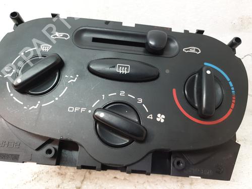 Climate control PEUGEOT 206 Hatchback (2A/C) 1.4 HDi eco 70 | BP27303644I5 
