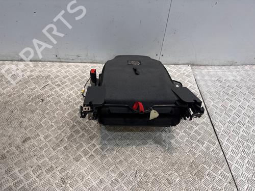 Sæde bagtil (3. række) Sæde bagtil (3. række) PEUGEOT 5008 (0U_, 0E_) 1.6 HDi (112 hp) 34117066 34117066