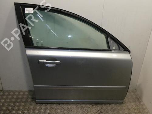 Used Right front door VOLVO S40 II (544) 2.0 D (136 hp) 20384137