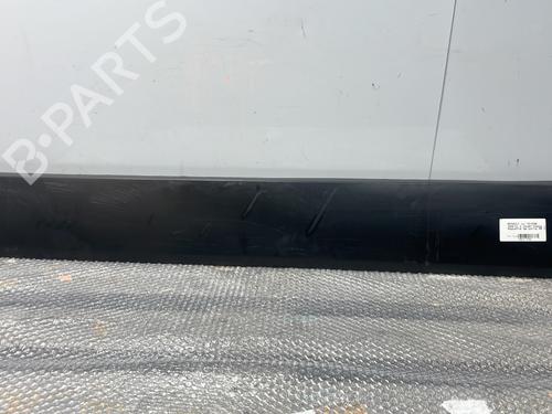 Used Door moulding trim RENAULT TRAFIC III Van (FG_) 1.6 dCi 115 (FGMD) (116 hp) 32088885