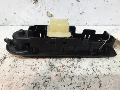 Used Left front window switch Left front window switch RENAULT CLIO IV Grandtour (KH_) 0.9 TCe 90 (90 hp) 20374537 20374537