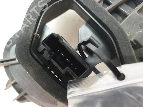 Used Lamp holder Lamp holder PEUGEOT 208 I (CA_, CC_) 1.4 HDi (68 hp) 30364373 30364373