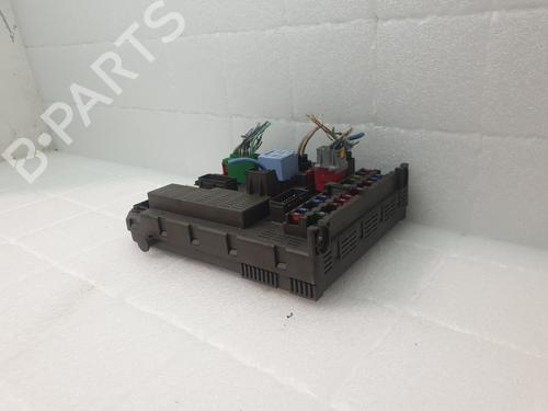 fuse-box-citroen-c8-ea_-eb_-2002-32010627 main image