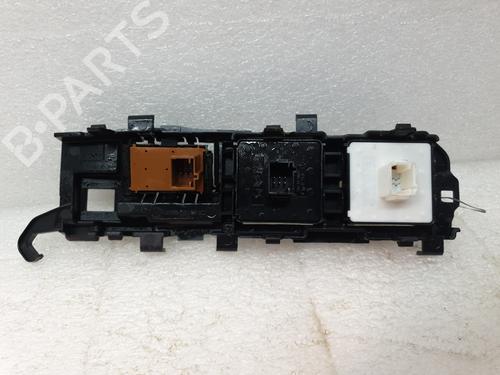 left-front-window-switch-ds-ds-4-ii-fr_-fb_-f3_-puretech-130-98318798ez-2021-21169784 main image