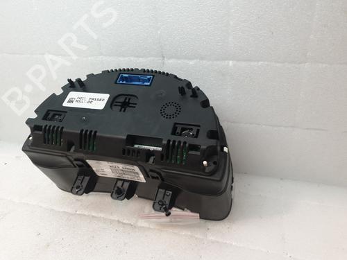 Instrument cluster VW BEETLE Convertible (5C7, 5C8) 2.0 TDI | BP32241290C47