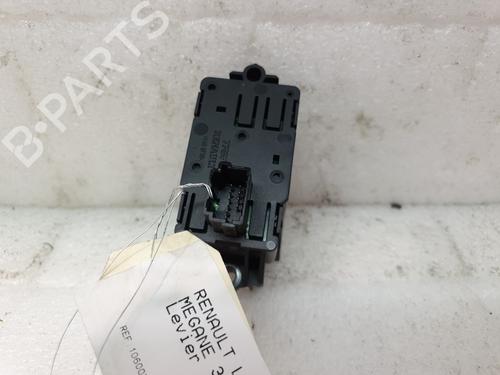 Used Switch Switch RENAULT MEGANE III Coupe (DZ0/1_) 1.5 dCi (DZ09, DZ0D, DZ1F, DZ1G, DZ14, DZ29) (110 hp) 26056267 26056267