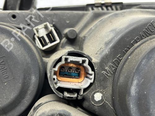 Used Right headlight NISSAN ALMERA II Hatchback (N16) 2.2 Di (110 hp) 20382700