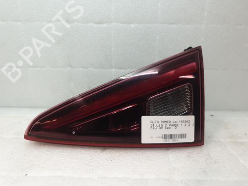 Feu de coffre droit ALFA ROMEO GIULIA (952_) 2.2 D (952AEM250, 952AEA250) (160 hp) 32088879