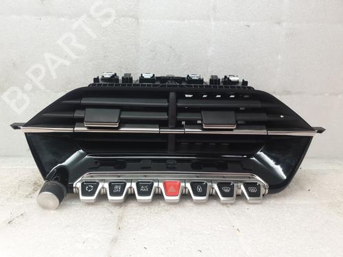 Display monitor PEUGEOT 2008 II (UD_, US_, UY_, UJ_, UR_, UC_) 1.5 BlueHDI 130 | BP28212690C48 