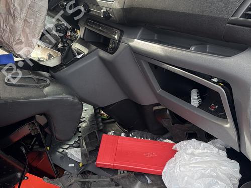 Left front seat PEUGEOT EXPERT Van (V_) 1.6 BlueHDi 115 | BP33724155C15  - Image 11