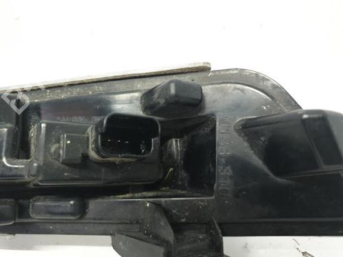 Used Left daytime light Left daytime light 36802136 36802136