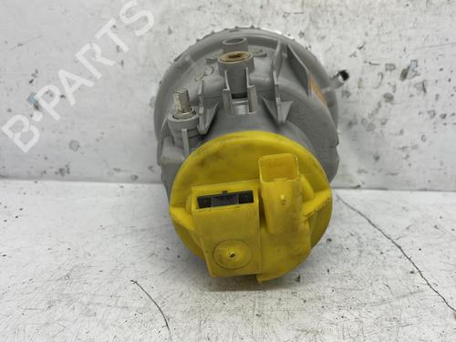 Used Left front fog light PEUGEOT 1007 (KM_) 1.4 HDi (68 hp) 20376322