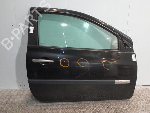 Used Right front door RENAULT CLIO III (BR0/1, CR0/1) 1.5 dCi (C/BR0G, C/BR1G) (68 hp) 21823419