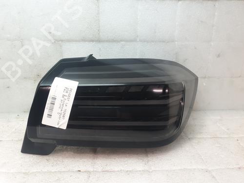 Used Right taillight PEUGEOT 208 II (UB_, UP_, UW_, UJ_) 1.2 Hybrid 136 (UPHPYK) (136 hp) 30364414
