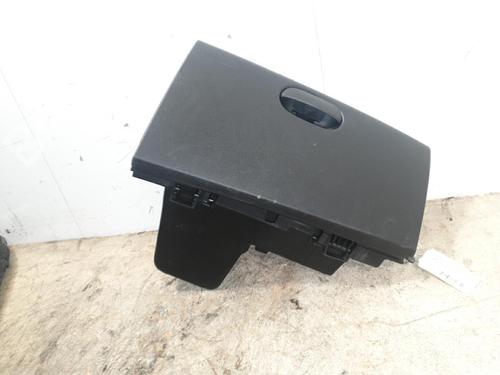 Used Glove box Glove box RENAULT TWINGO III (BCM_, BCA_) 1.0 SCe 70 (BCMB) (69 hp) 20376186 20376186