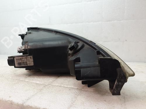 Left headlight PEUGEOT 206 CC (2D) 1.6 16V (2DNFUF, 2DNFUR) | BP25740436C28 