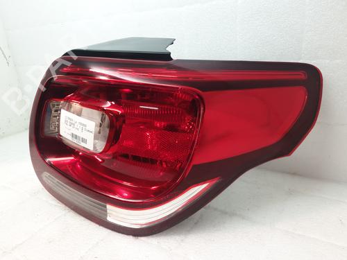 right-taillight-citroen-ds3-sa_-2009-2010-2011-2012-2013-2014-2015-2016-31376236 main image