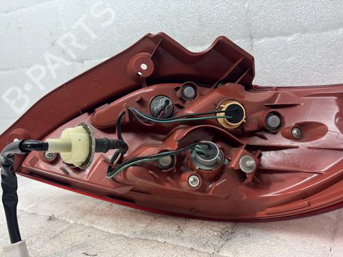 Used Left taillight Left taillight MAZDA 2 (DE_, DH_) 1.3 (DE3FS) (75 hp) 33318861 33318861
