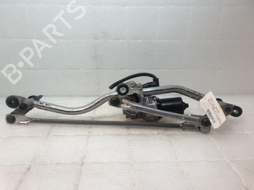 Used Front wiper motor AUDI A4 B8 (8K2) 2.0 TDI (177 hp) 31579885