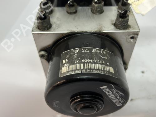 Used ABS pump ABS pump PEUGEOT 206 Hatchback (2A/C) 1.4 HDi eco 70 (68 hp) 33917068 33917068