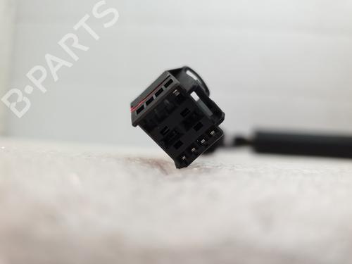 tailgate-lift-support-jaguar-f-pace-x761-2015-24874995 main image