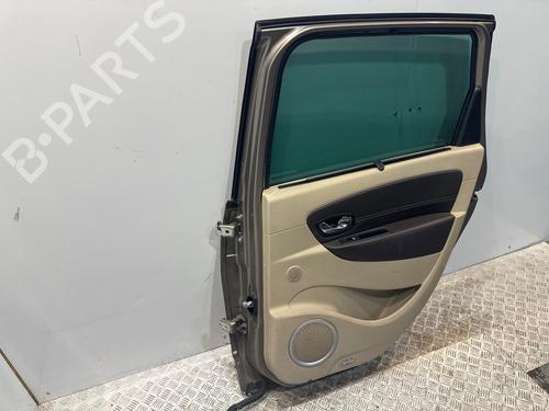 Dør højre bagtil Dør højre bagtil RENAULT SCÉNIC III (JZ0/1_) 1.6 dCi (JZ00, JZ12) (130 hp) 36903066 36903066