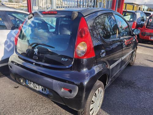 Right taillight PEUGEOT 107 (PM_, PN_) 1.0 | BP20373328C35 