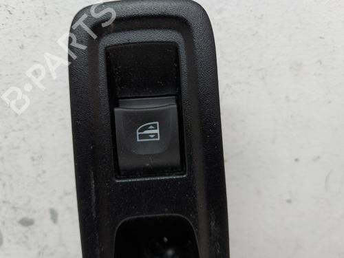 Used Right rear window switch Right rear window switch DACIA JOGGER (RK_) 1.0 TCe 100 ECO-G (RKMT) (101 hp) 22917976 22917976