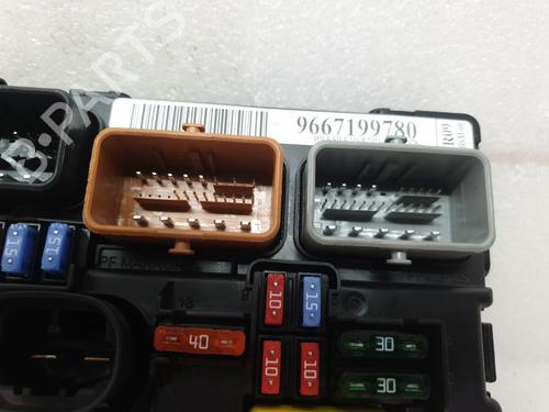 Fuse box CITROËN C3 Picasso (SH_) 1.6 HDI 90 | BP27539842E1 - Image 4